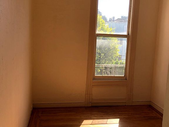 2nd image of 1320 Page St APT 4