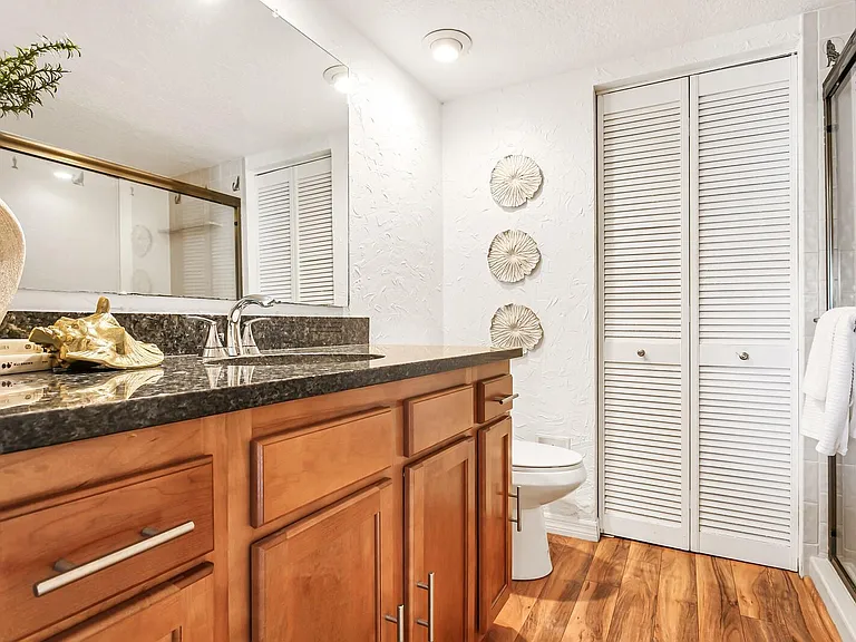 9342 Tradewinds Ave — Photo 17