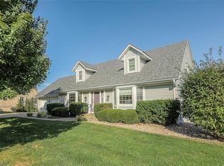 1920 Hidden Valley Dr, Pleasant Hill, MO 64080