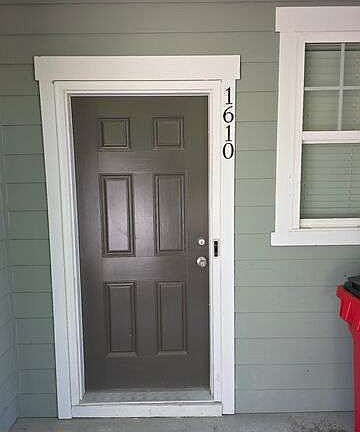 2nd image of 1610 Larkspur Trl