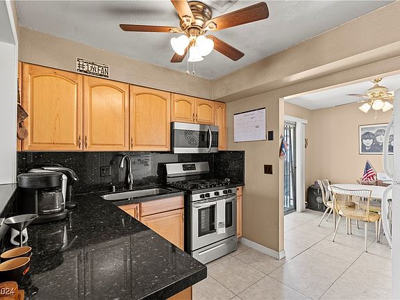 5th image of 3952 Palos Verdes St