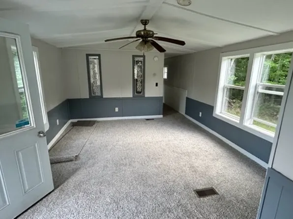 20 Iron Mine Hill Mobile Home Park, Gardiner, ME 04345