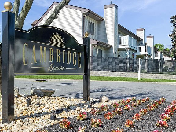 2nd image of 100 Cambridge Dr S #100