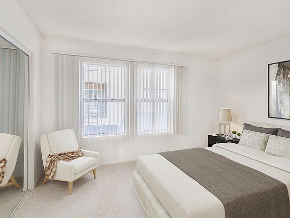 4th image of 141 W Wilshire Ave APT 413