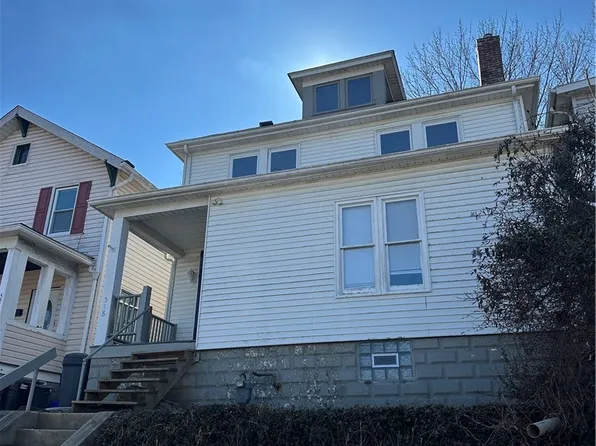 518 7th Ave, Coraopolis, PA 15108