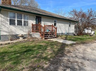 789 NW 43p Rd, Clinton, MO 64735