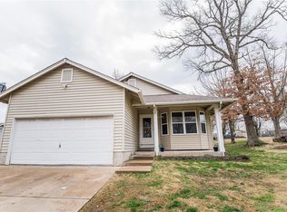 418 Forest Ln, Saint James, MO 65559