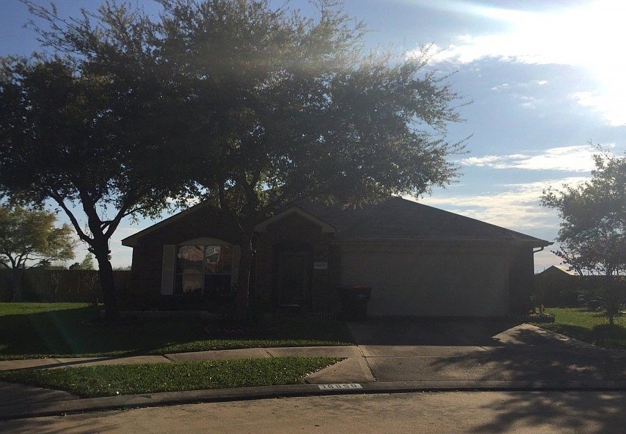 1st image of 16950 Hampton Glen Ct