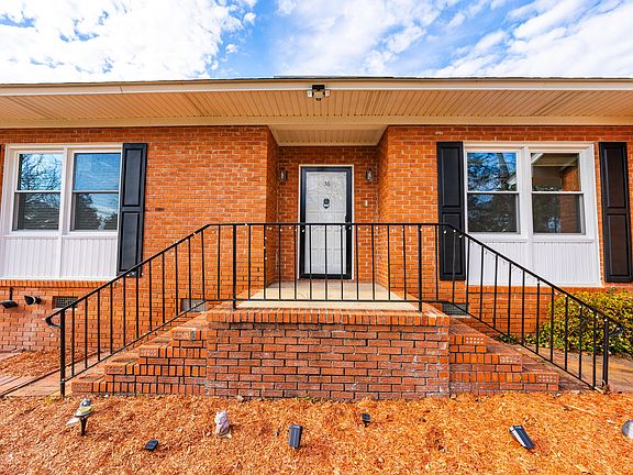 2nd image of 36 Ellen Dr