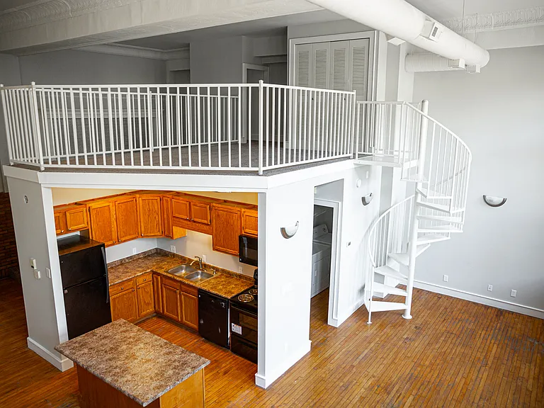 Whittier Place — Photo 10