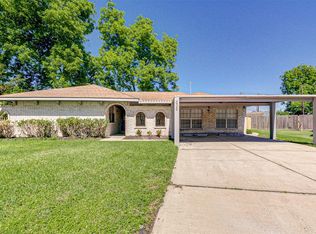 638 Rocky Mountain Dr, Houston, TX 77037