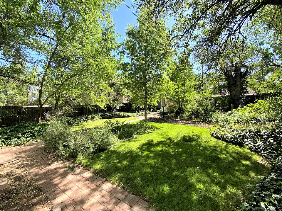 223_Alarcon_B_Backyard