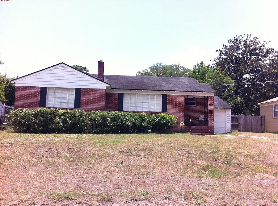 1st image of 4534 Rosewood Ave