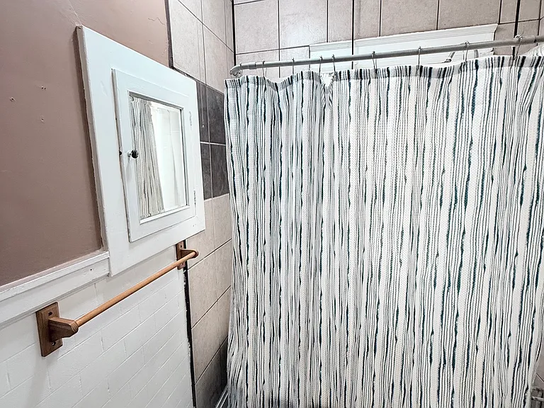 255 Ravine Ave — Photo 8