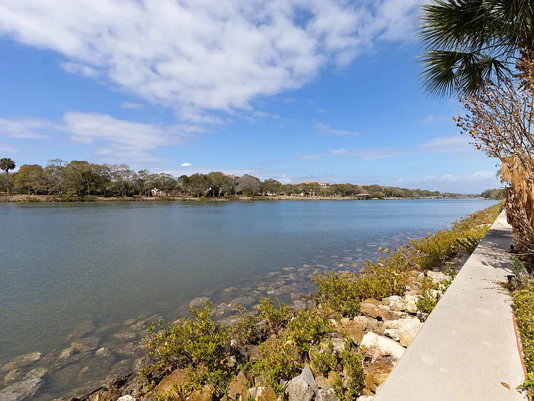 262 Yacht Harbor Dr — Photo 78
