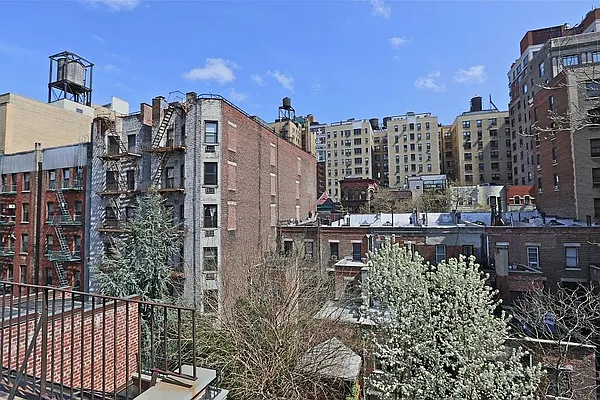 Rented by Corcoran | media 15