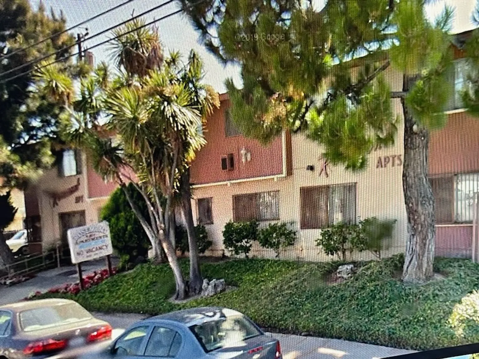 053 - Rosemont Apartments — Photo 4