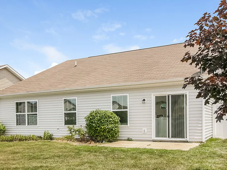 4557 Walcott Dr — Photo 16