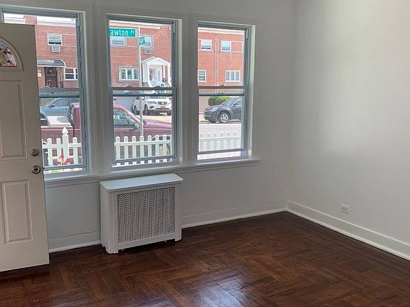 5th image of 2951 Lawton Ave APT 1