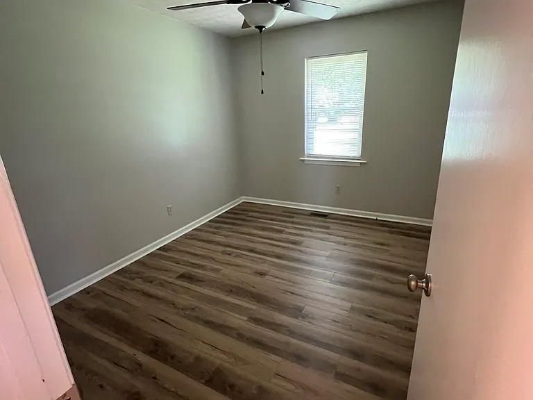 2845 Leary Rd — Photo 10