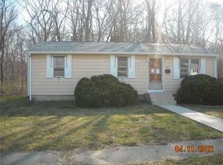 256 Stony Acre Dr, Cranston, RI 02920