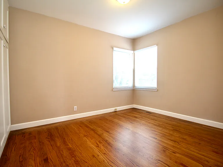 15539 Vassar Ave — Photo 12