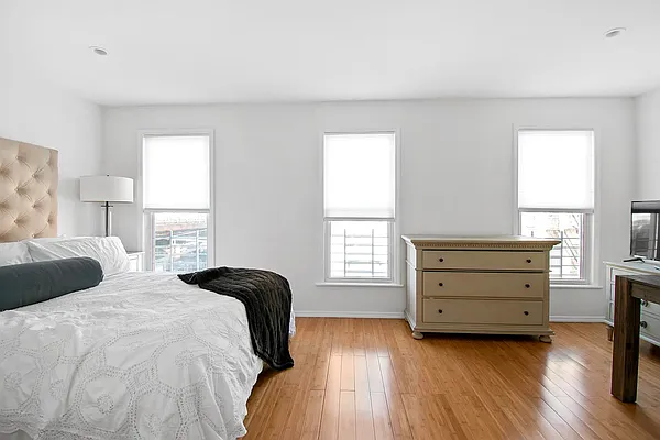 Rented by True Real Estate Group | media 15