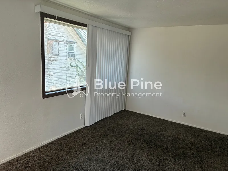 2 bed, 1.0 bath, 750 sqft, $725 — Photo 3