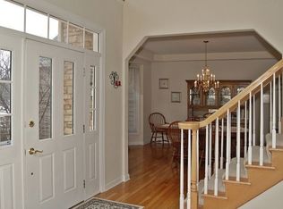 39675 Orchard Bluff Ln, Wadsworth, IL