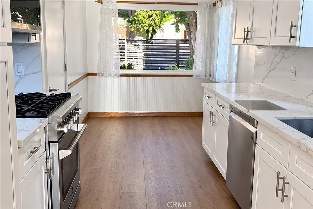 3 bed, 1134 sqft, $3,999 — Photo 4