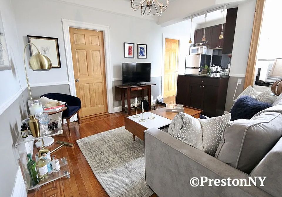 1st image of 42 Bank St APT 62