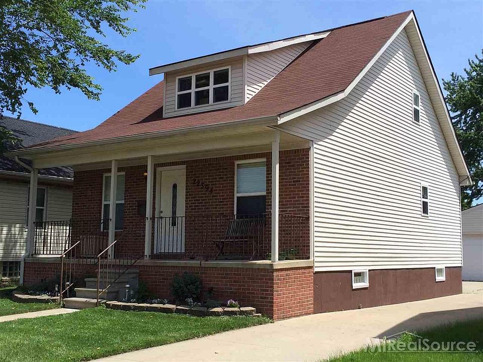 1st image of 22394 Elmwood Ave