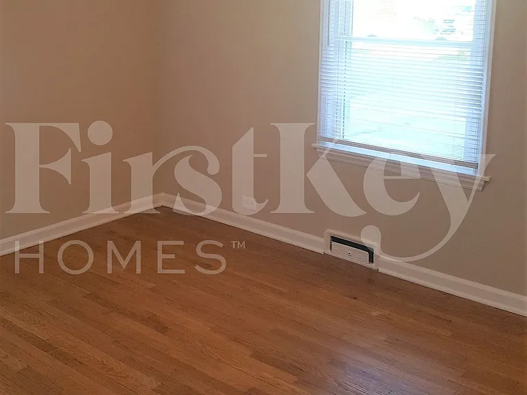 630 Crest St — Photo 6