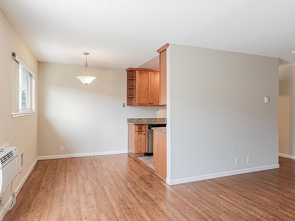 2nd image of 1608 Hollenbeck Ave APT 13