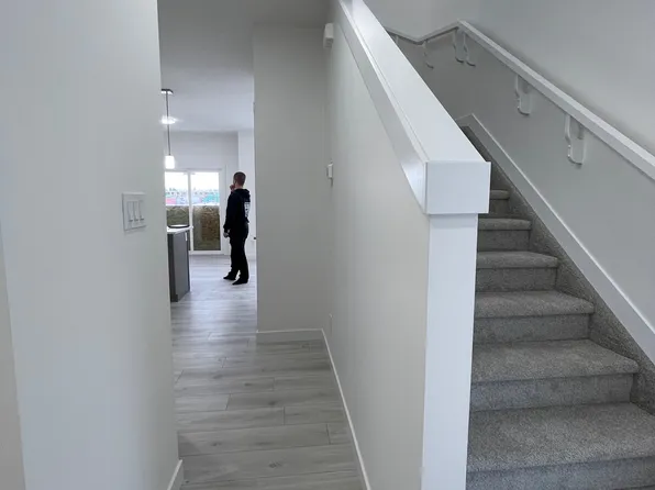 2710 66 Street SW, Edmonton