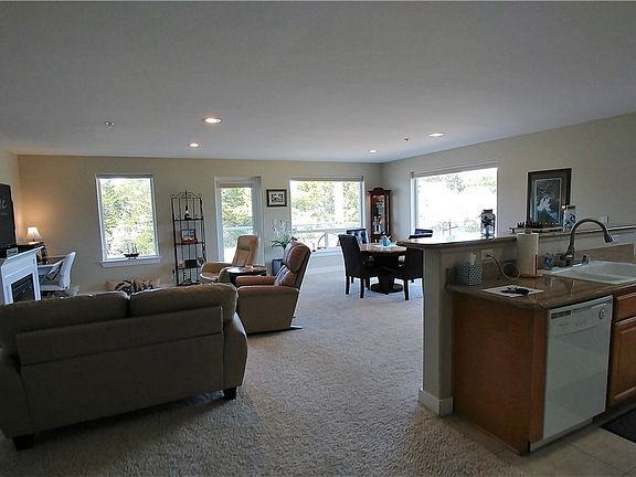 3rd image of 1600 Ocean Ave #1229