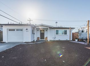 2414 Crystal Dr, Santa Clara, CA 95051
