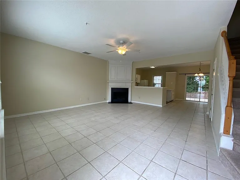 1285 Kilmington Ct — Photo 5