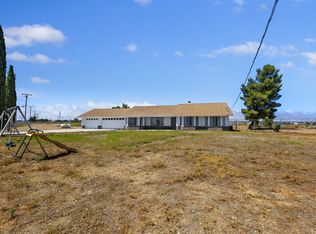 8824 Aster Rd, Oak Hills, CA 92344