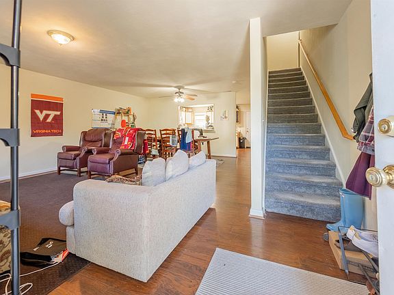 4th image of 1421 Jennifer Dr