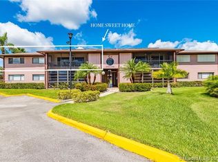 9798 N Belfort Cir #201, Tamarac, FL 33321