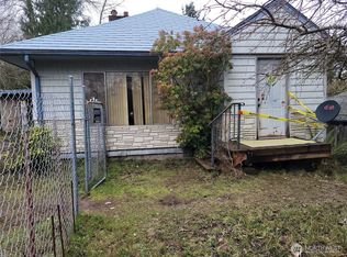 13715 45th Ave S, Seattle, WA 98168