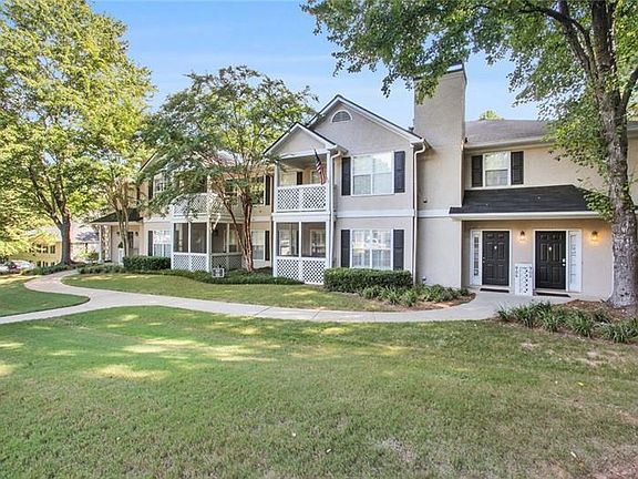 2nd image of 906 Peachtree Forest Ter #906