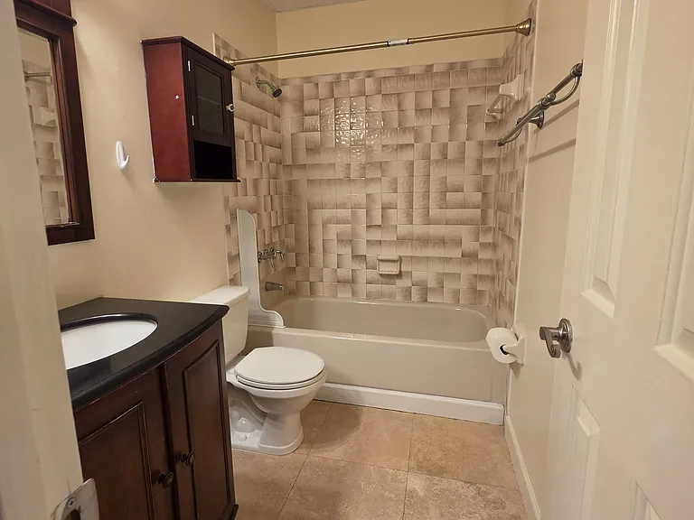 1712 Silver Creek Ct #99 — Photo 17
