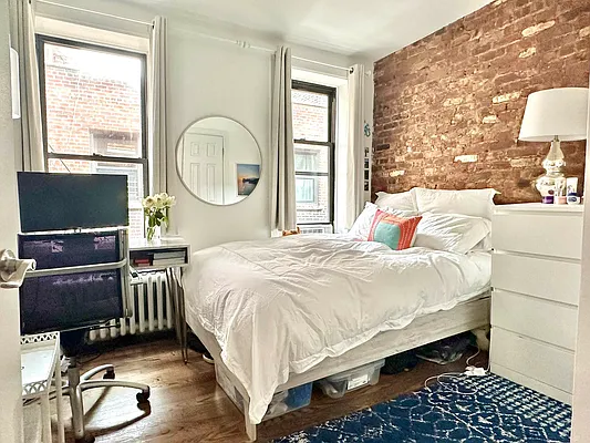 Rented by Corcoran | media 6