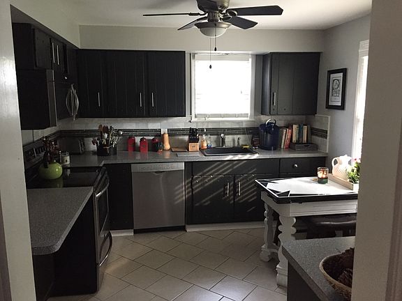 2nd image of 286 Clark St