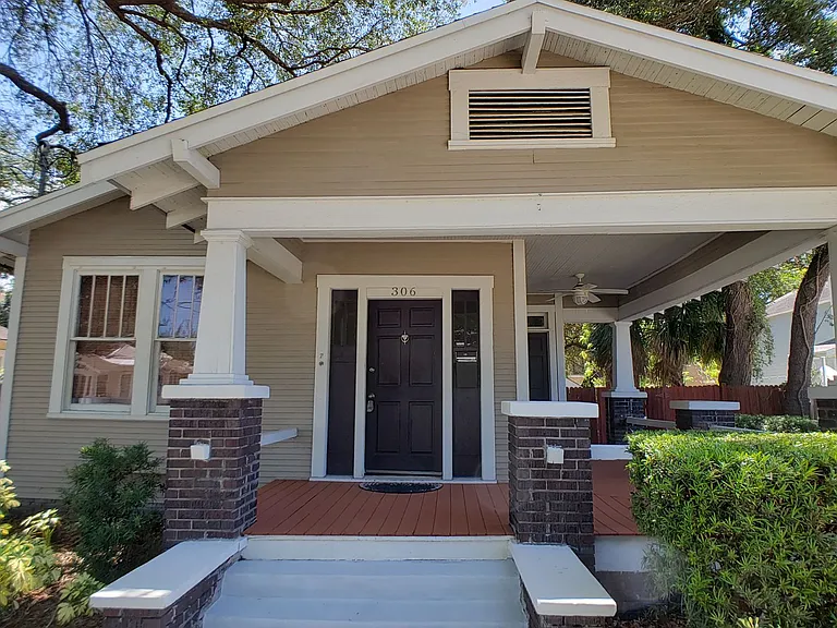 306 S Melville Ave — Photo 1