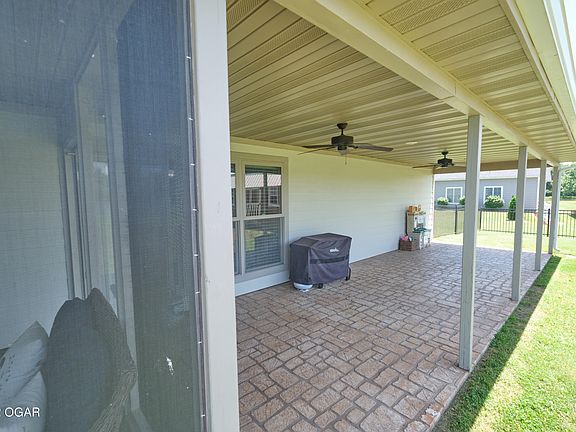 4th image of 122 Johns Ct