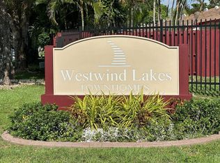 Westwind Lakes, Miami, FL 33193