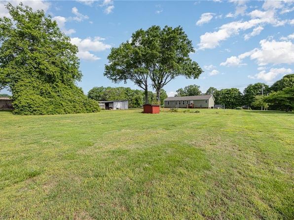 1373 Sheffield Rd, Mocksville, NC 27028